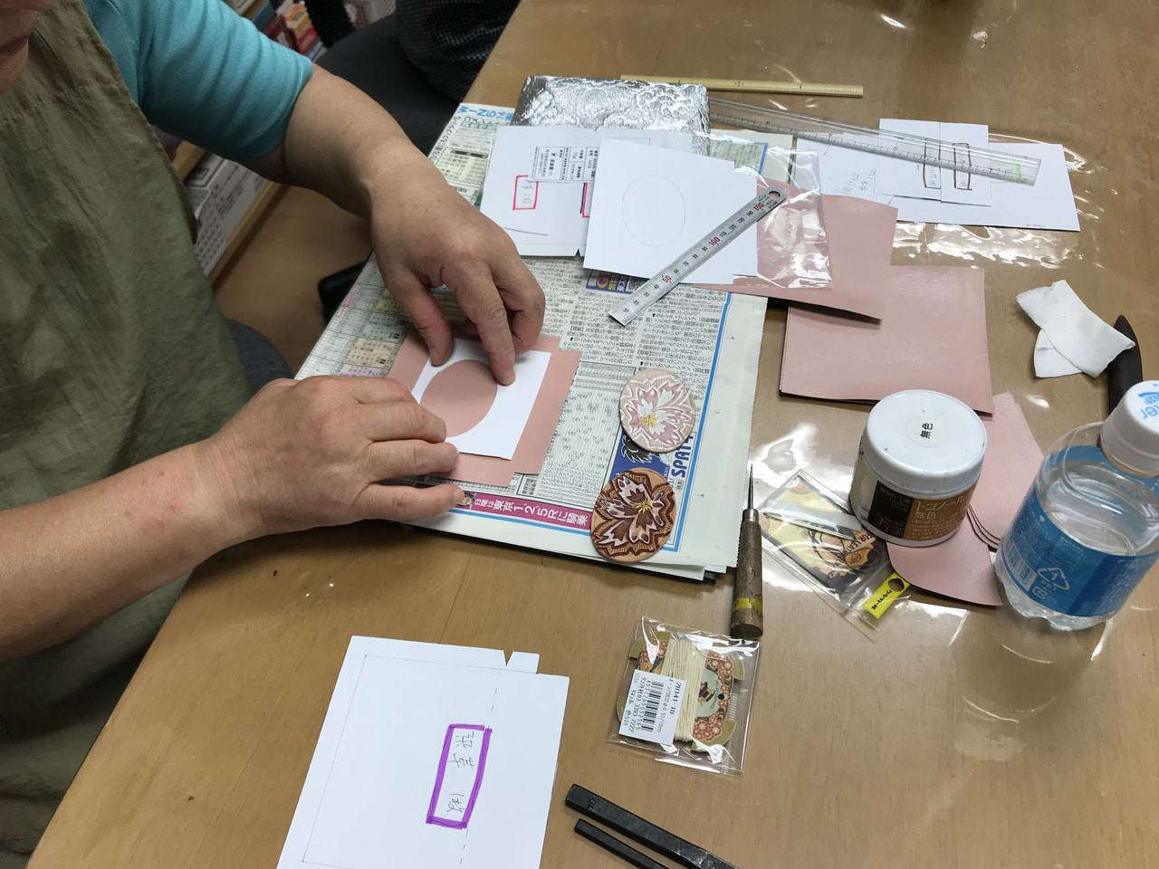 レザークラフト 教室　水曜クラス６月２回目