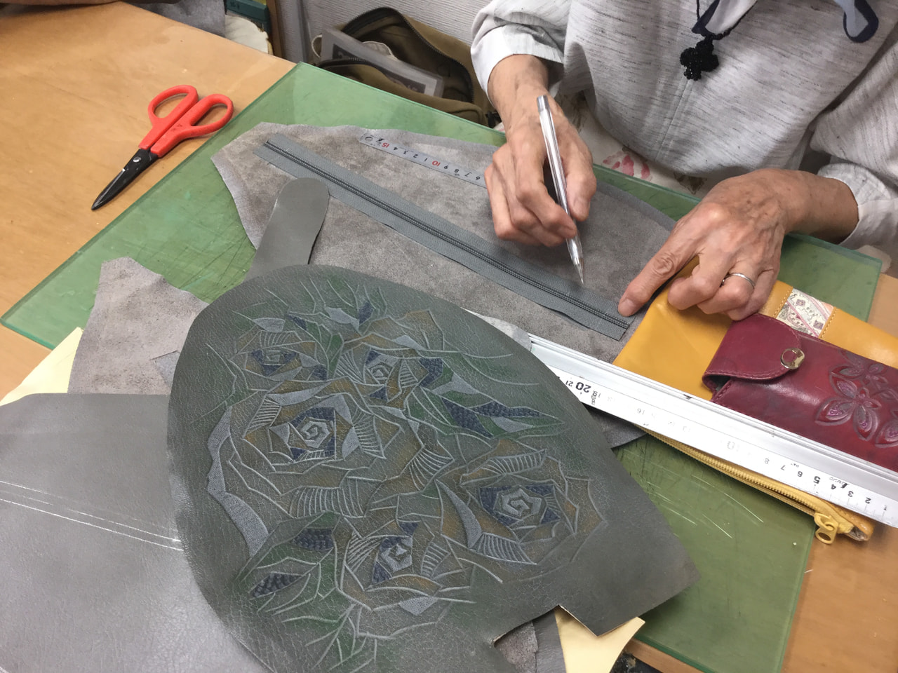 レザークラフト教室 月曜クラス6月2回目