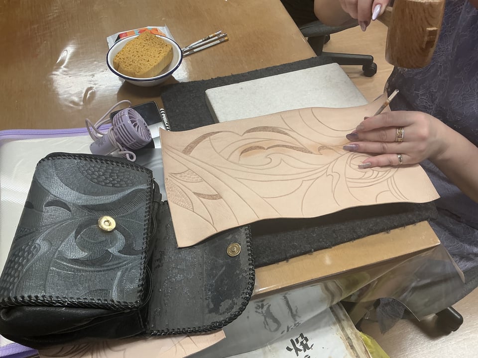ポシェット　レザークラフト教室　革工芸教室