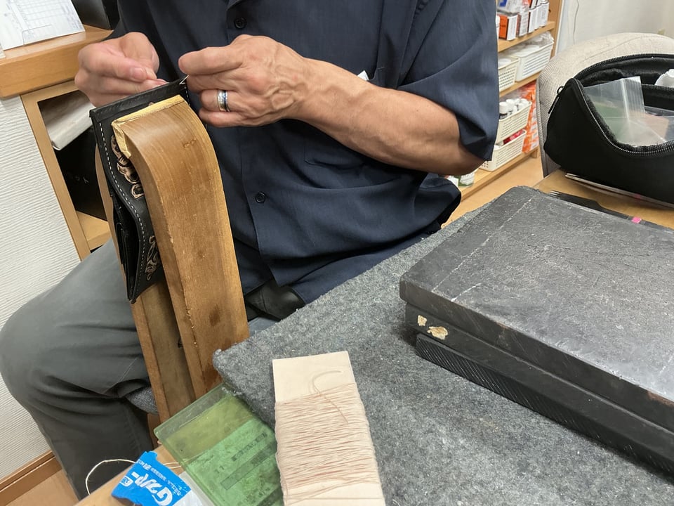 札入れ手縫い　レザークラフト教室　革工芸教室