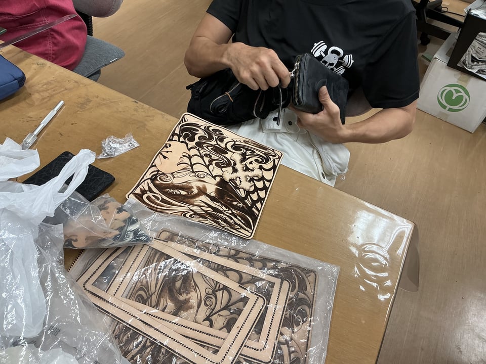 長財布　レザークラフト教室　革工芸教室