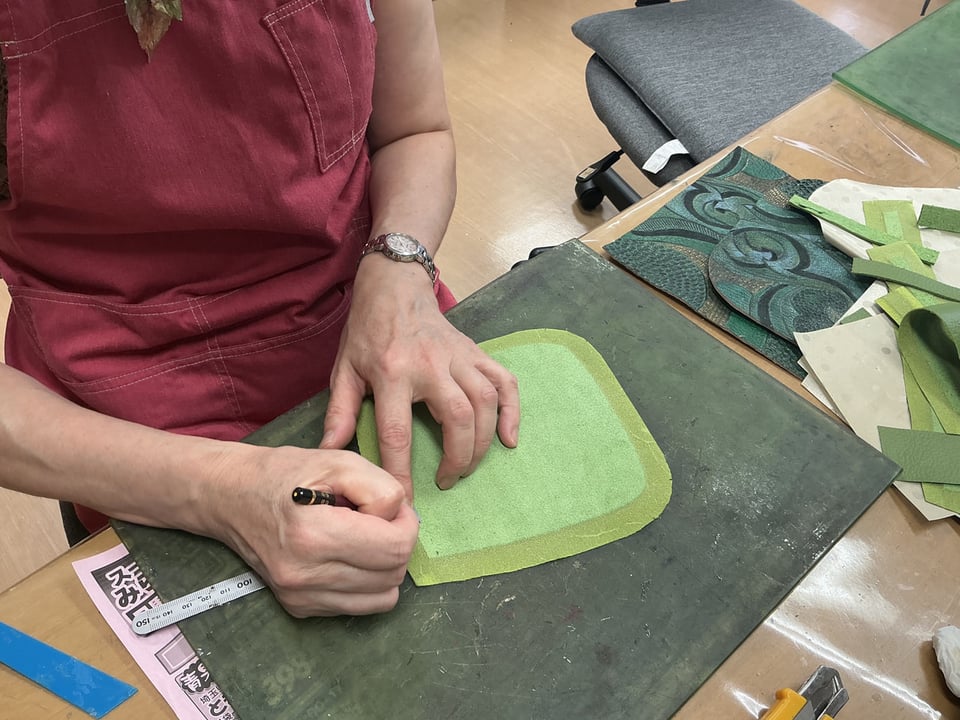 バッグ仕立て　レザークラフト教室　革工芸教室