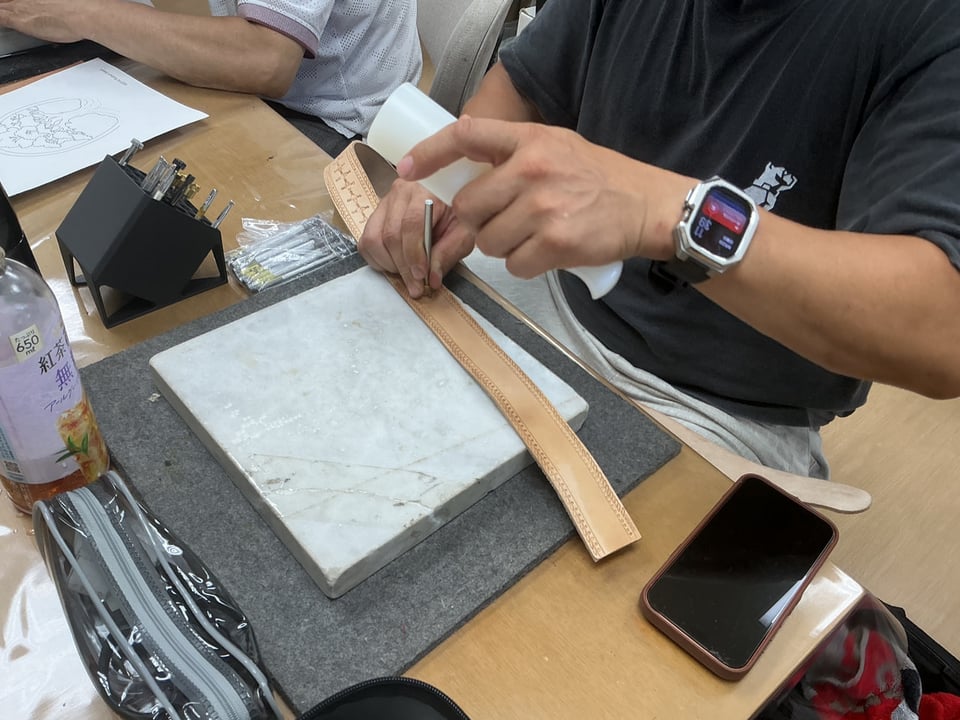 ベルト　レザークラフト教室　革工芸教室