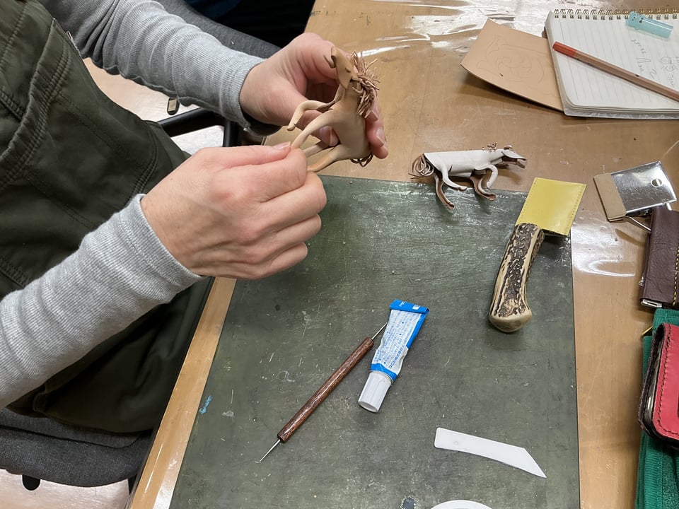 干支の置物　レザークラフト教室　革工芸教室