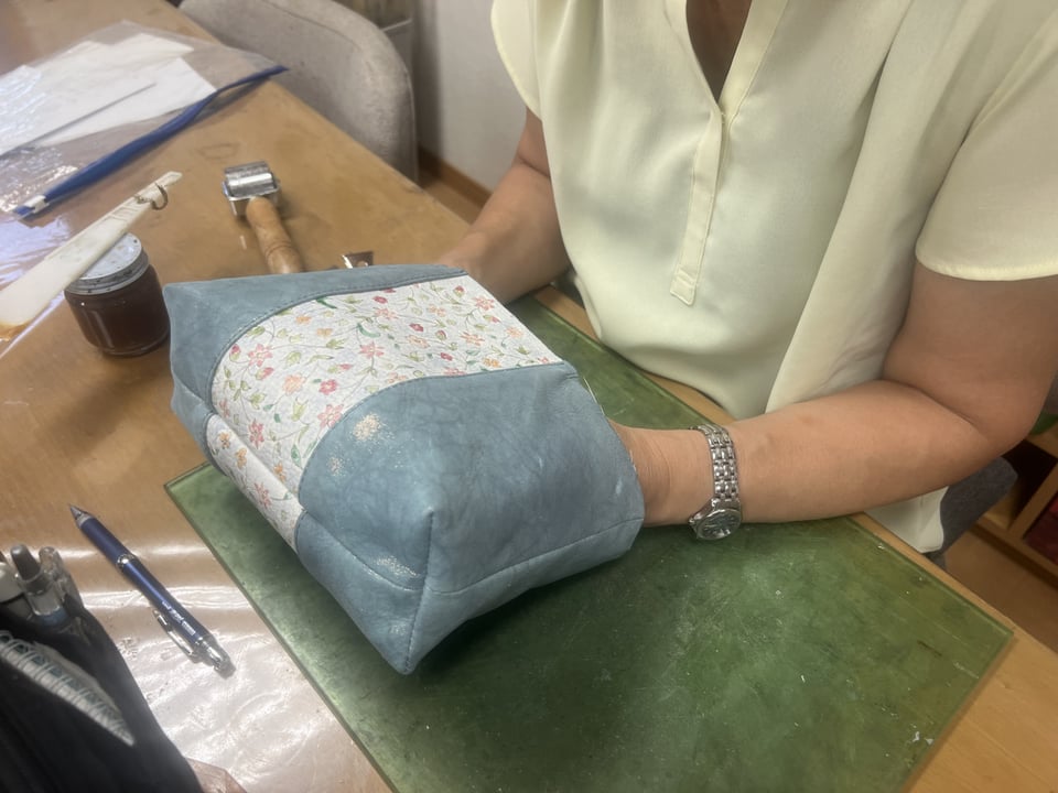 バッグ仕立て　レザークラフト教室　革工芸教室