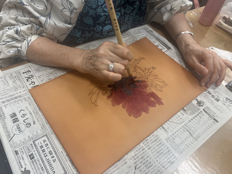 ろうけつ染ぼかし　レザークラフト教室　革工芸教室