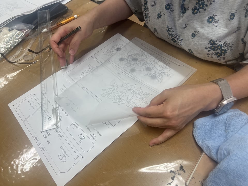 バラの図案　レザークラフト教室　革工芸教室