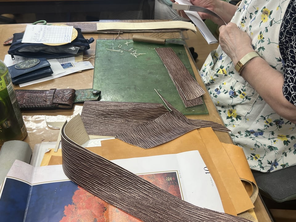 バッグ仕立て　レザークラフト教室　革工芸教室
