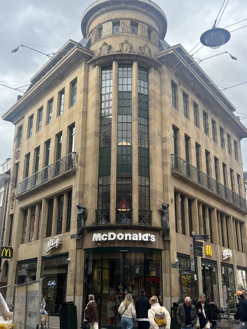 レザークラフト教室　革工芸教室　ELWATS  アーネムの街