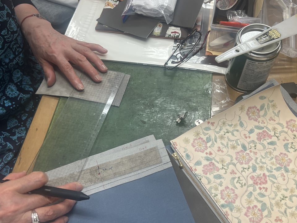 バッグ仕立て　レザークラフト教室　革工芸教室