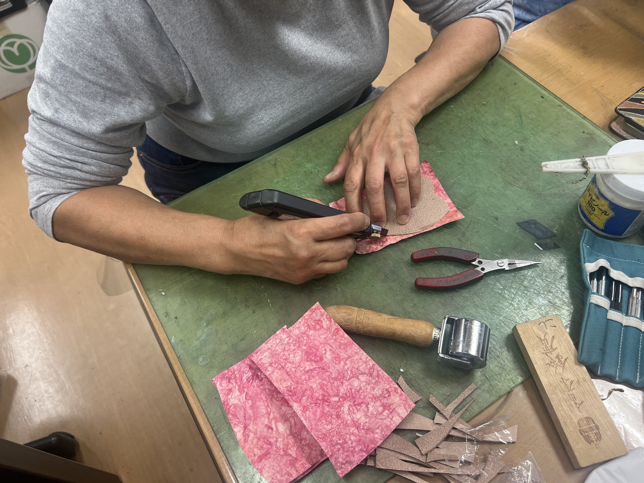 レザークラフト教室　木曜クラス　11月１回目