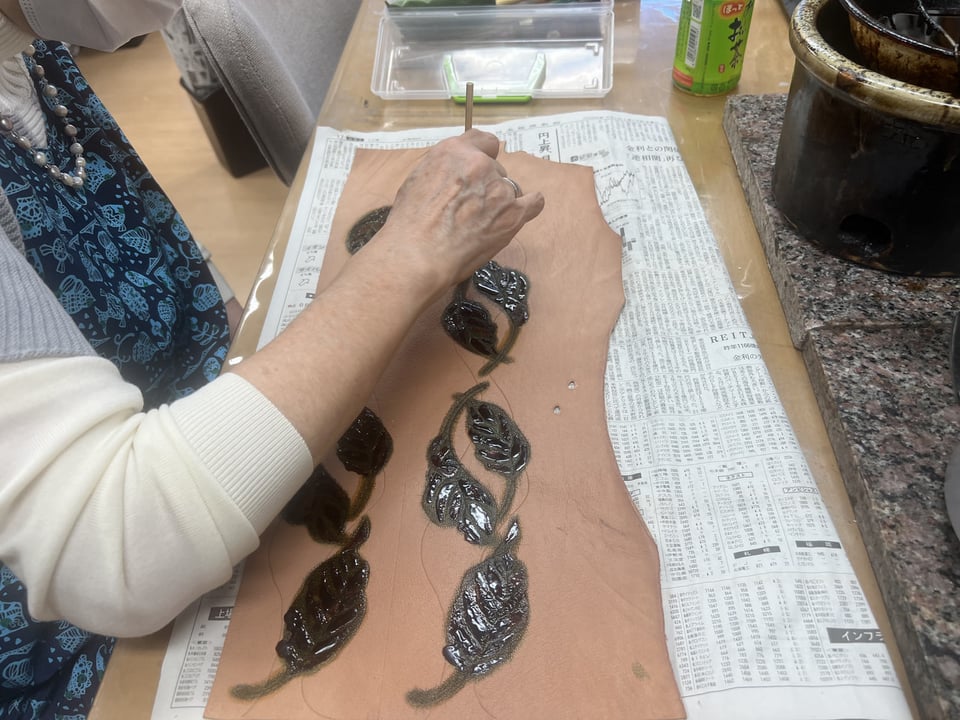 ろうけつ染め　レザークラフト教室　革工芸教室