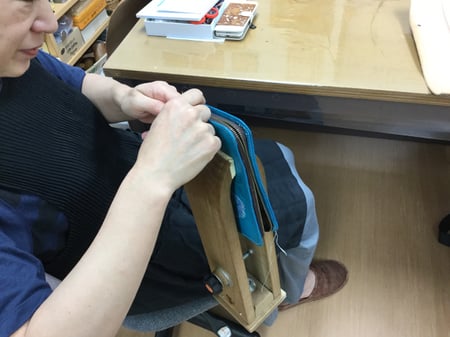 手縫い　レザークラフト教室　革工芸教室