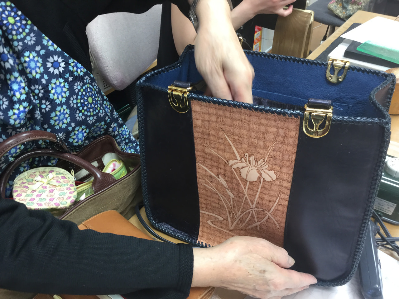 レザークラフト 教室　木曜クラス3月３回目