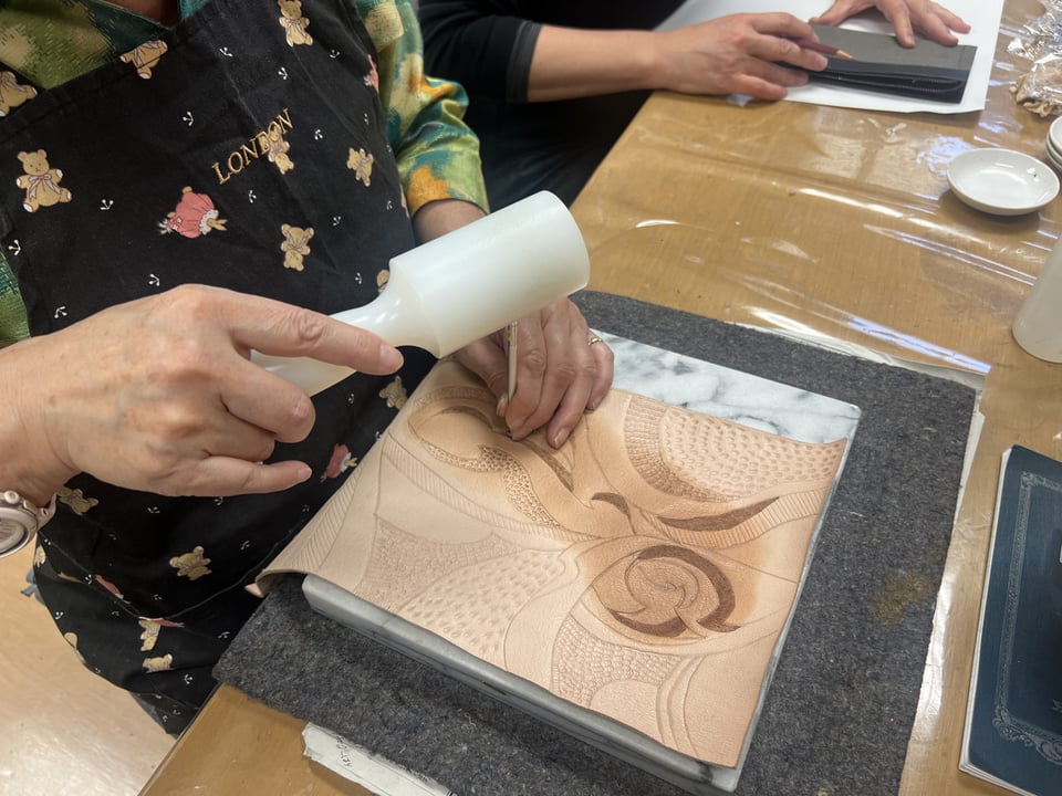 スタンピング　レザークラフト教室　革工芸教室