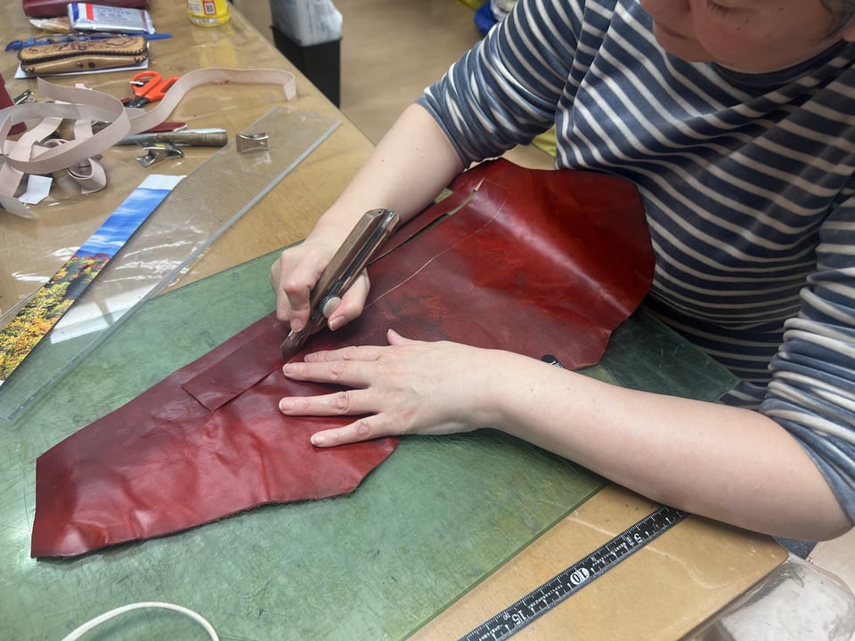 リュック仕立て　レザークラフト教室　革工芸教室