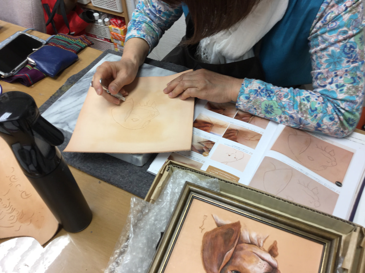 レザークラフト教室　月曜クラス４月第２回