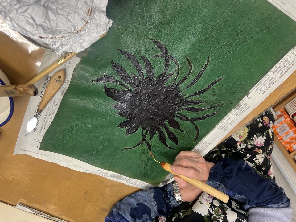 ろうけつ染コーン　レザークラフト教室　革工芸教室