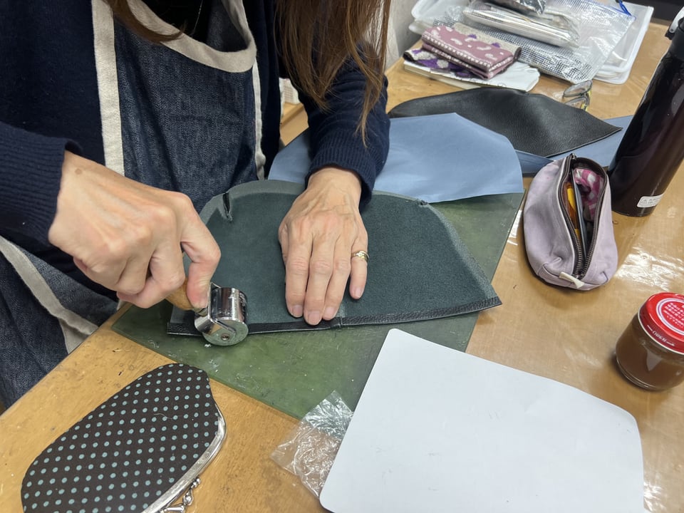 ウエアリメイク　レザークラフト教室　革工芸教室
