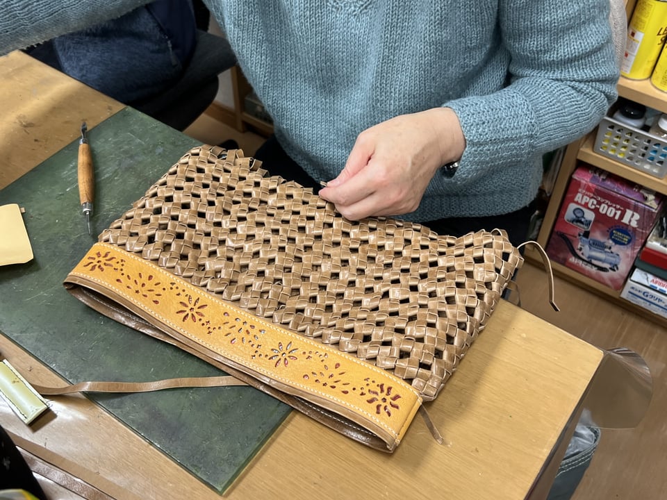 革石畳編み　レザークラフト教室　革工芸教室