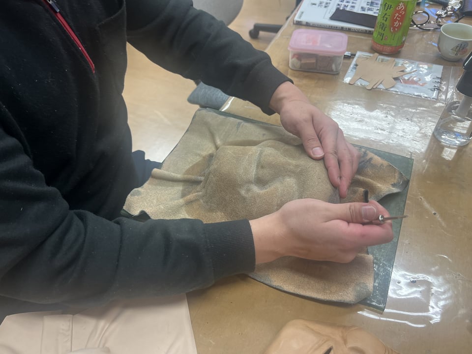 革型出し　レザークラフト教室　革工芸教室