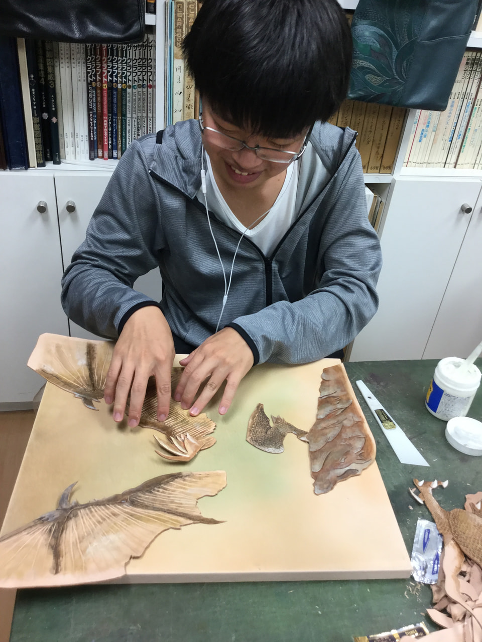 夏休み恒例、子供たちのレザークラフト教室−完成