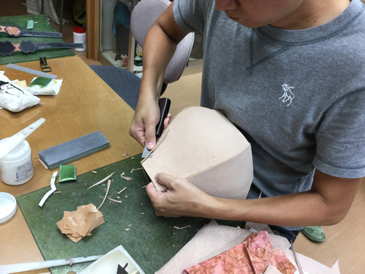 レザークラフト教室 8月日曜クラス2回目