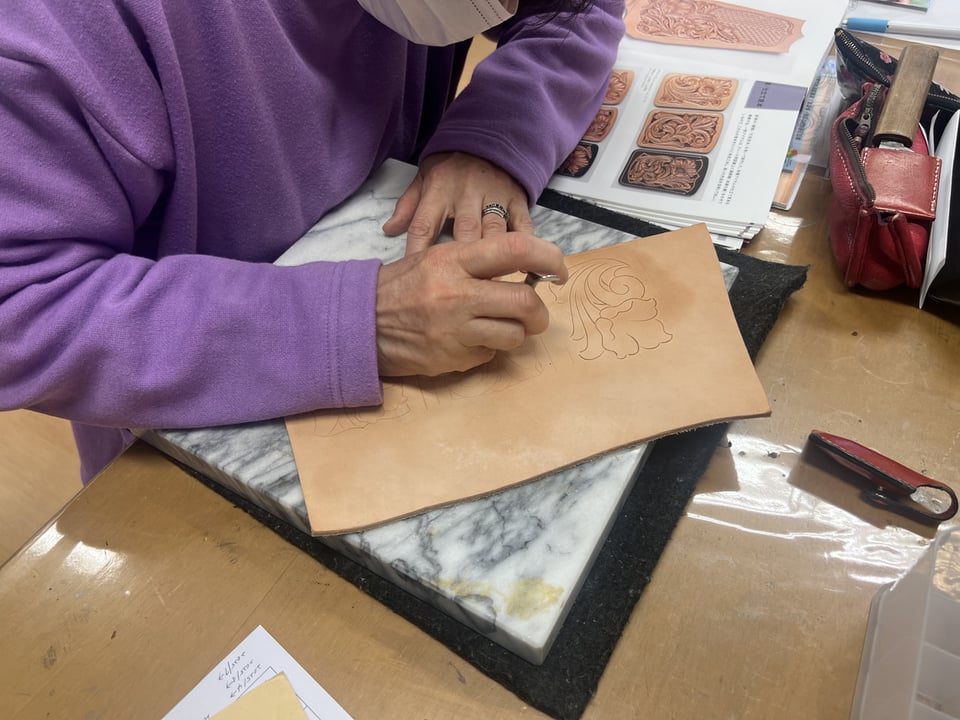 カービング基本　レザークラフト教室　革工芸教室