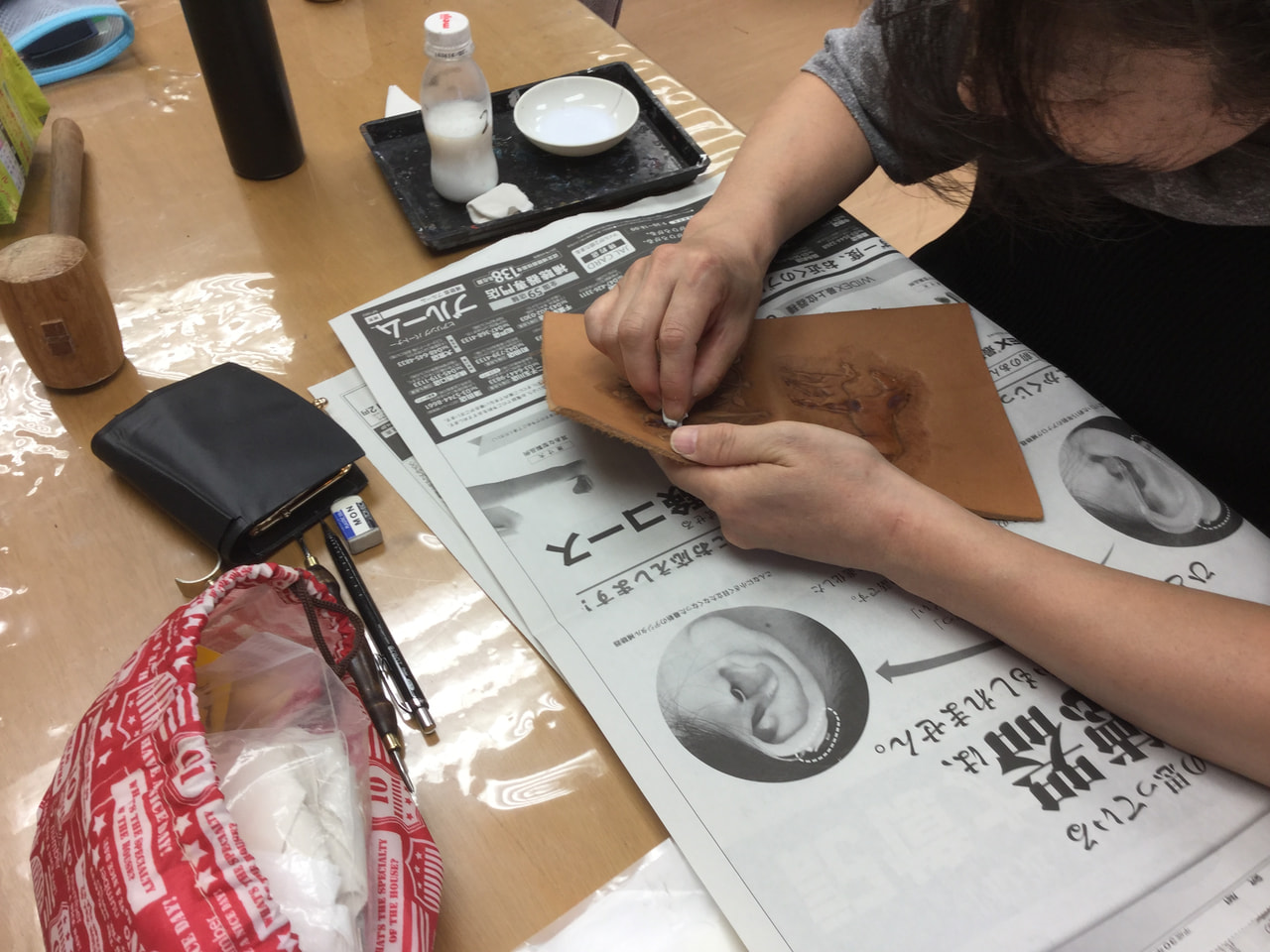 レザークラフト 教室　木曜クラス６月１回目