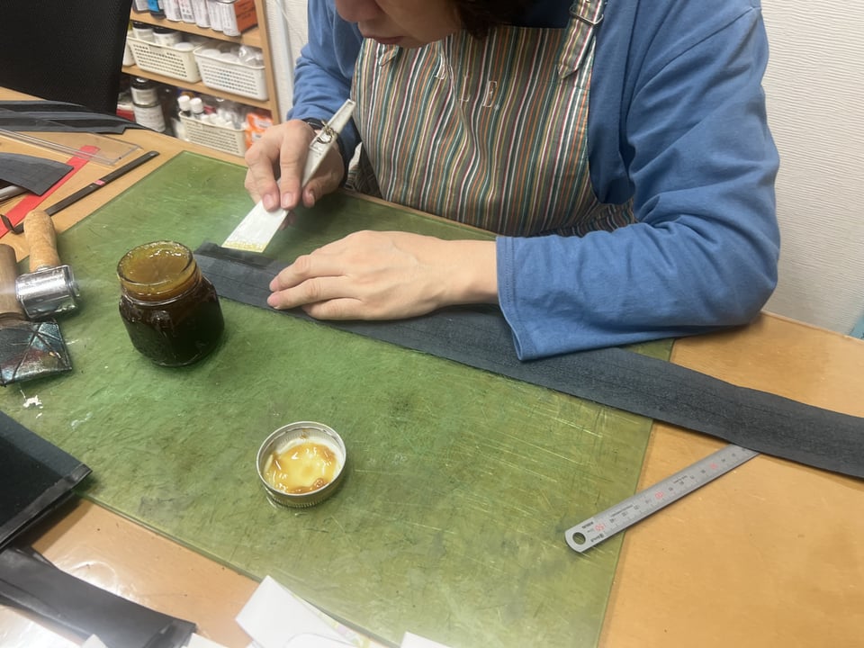 バッグ仕立て　レザークラフト教室　革工芸教室