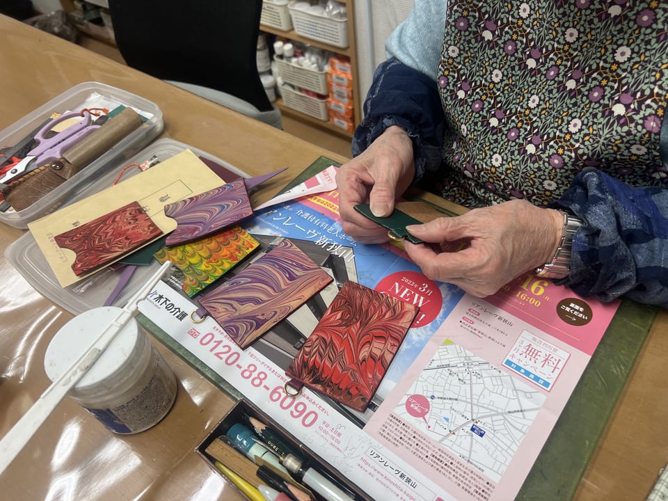 マーブル染め　レザークラフト教室　革工芸教室
