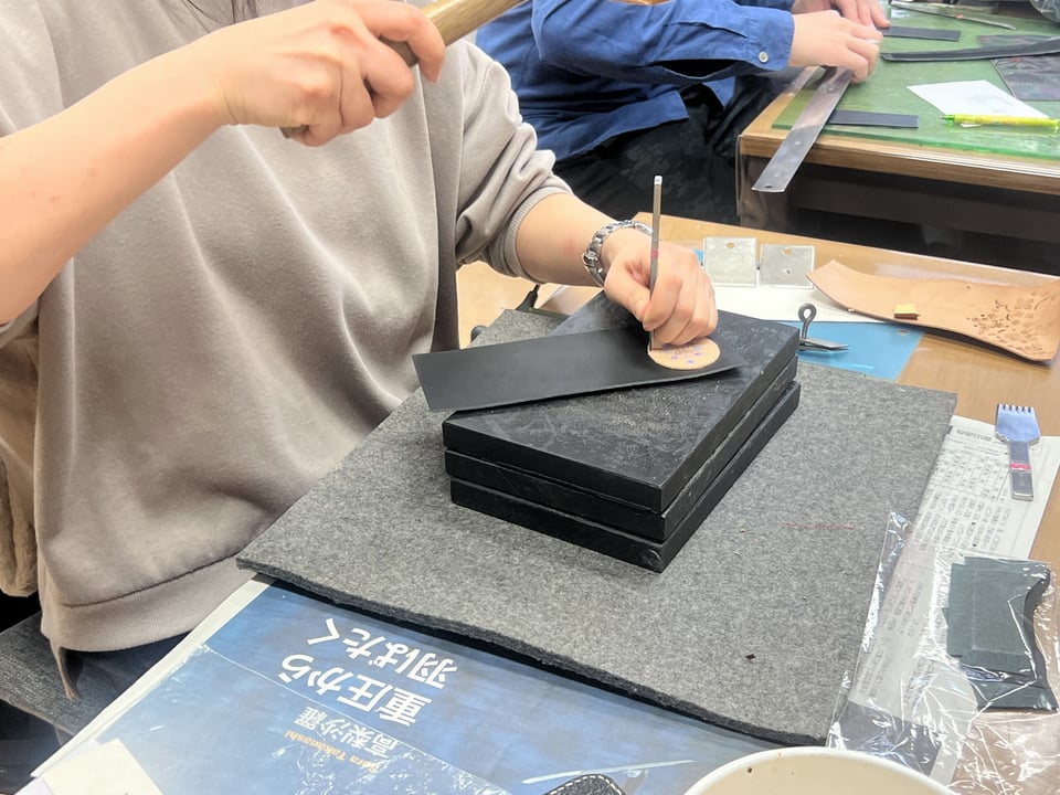 体験受講　レザークラフト教室　革工芸教室