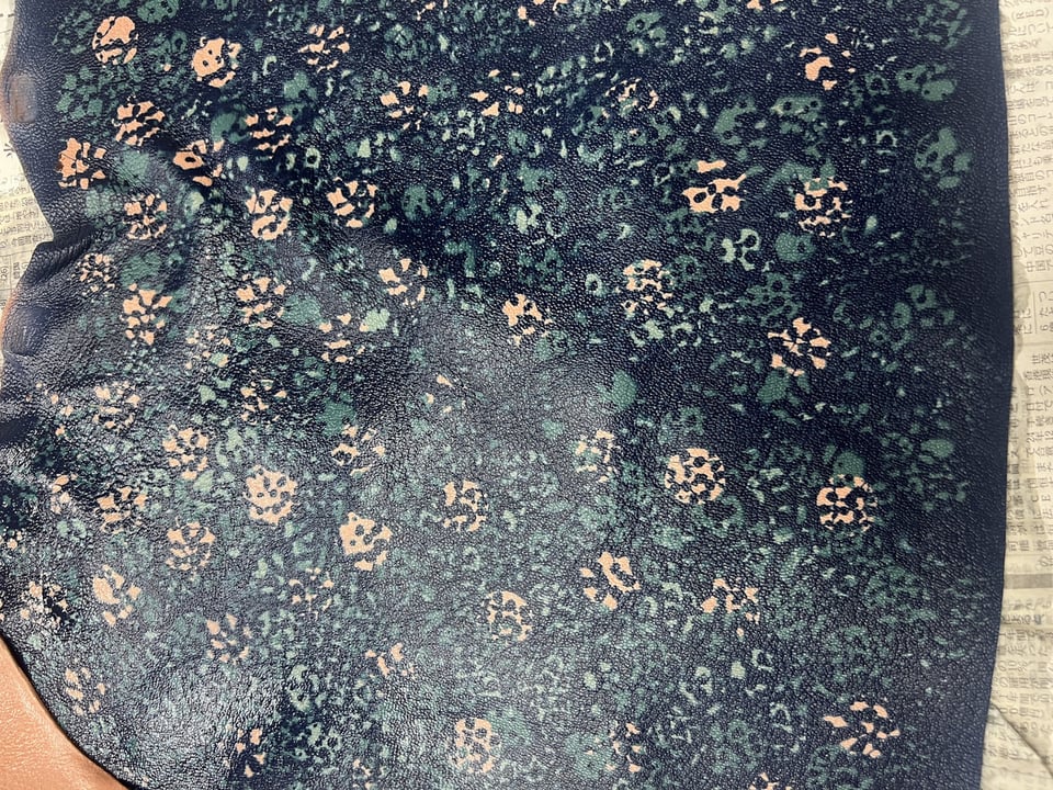 ダンボールろうけつ染め−３　レザークラフト教室　革工芸教室