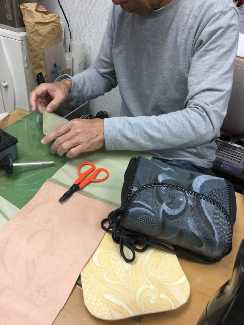 袋物仕立て　レザークラフト教室　革工芸教室