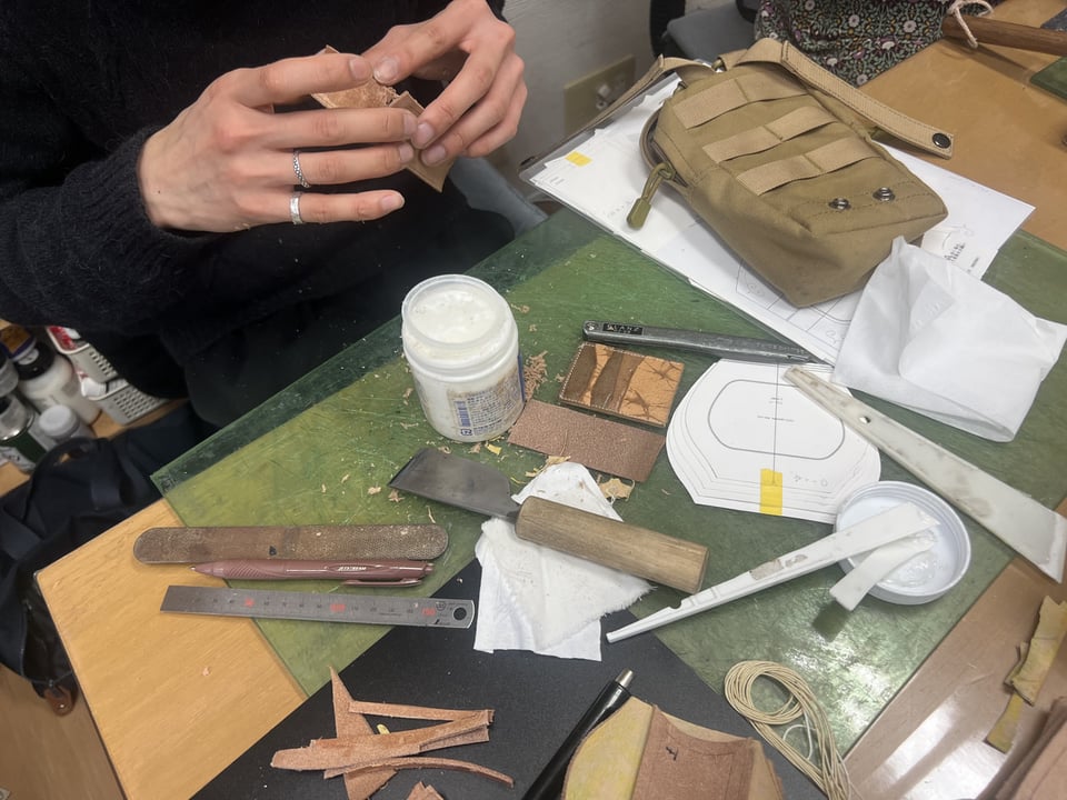 革立体造形型紙　レザークラフト教室　革工芸教室