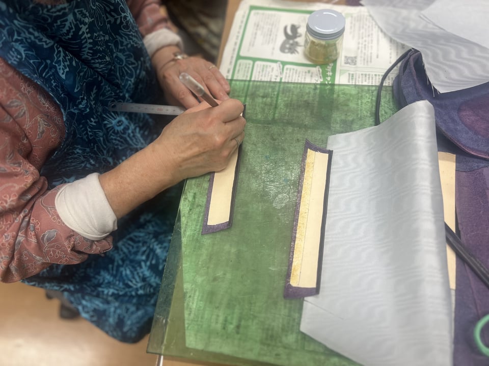 ポシェット仕立て　レザークラフト教室　革工芸教室