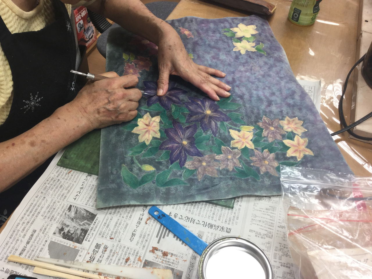 レザークラフト 教室　ろうけつ染金曜クラス