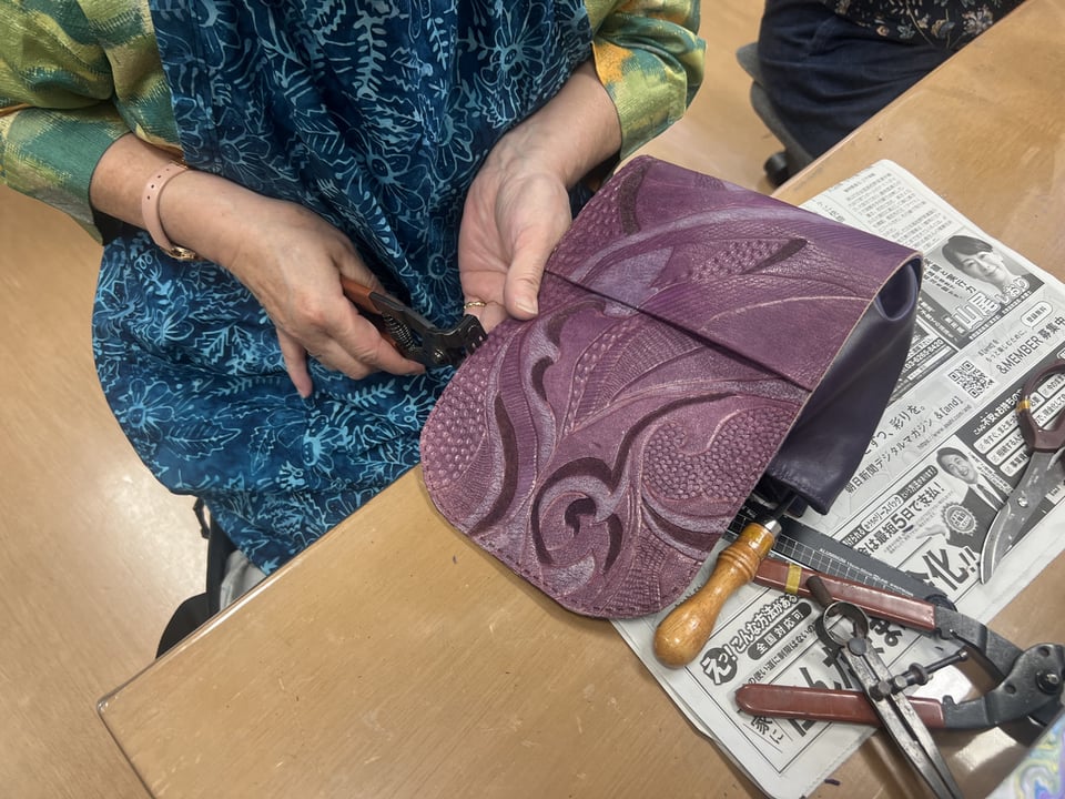 ポシェット仕立て　レザークラフト教室　革工芸教室