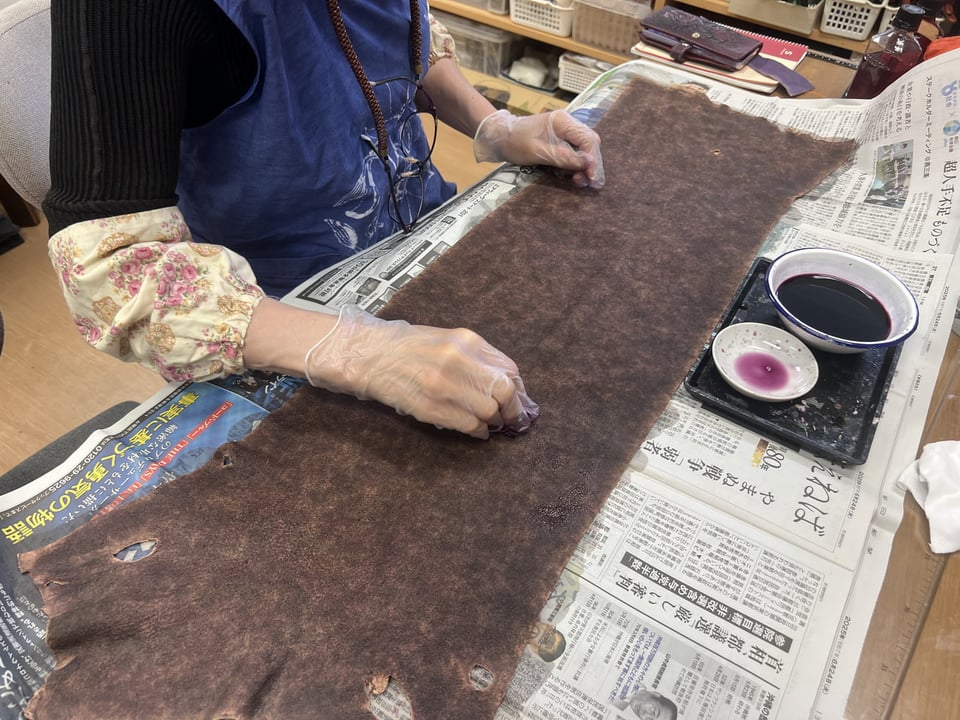 鹿革染色　レザークラフト教室　革工芸教室