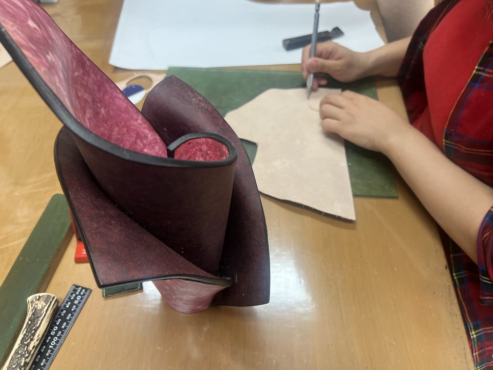 革立体造形　レザークラフト教室　革工芸教室