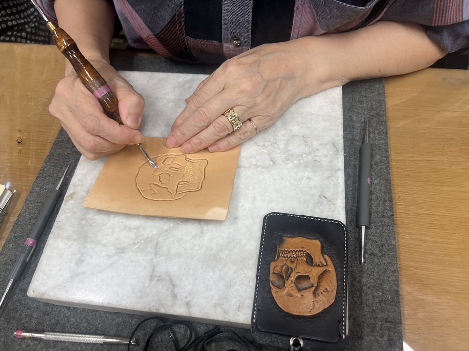 スカルカービング　レザークラフト教室　革工芸教室