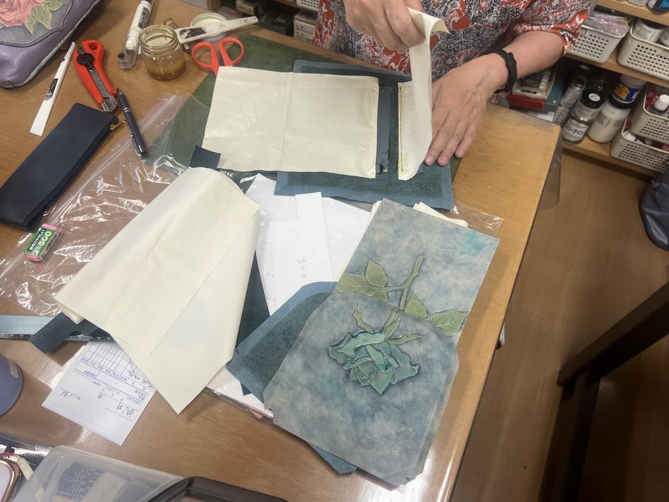 ポシェット仕立て　レザークラフト教室　革工芸教室