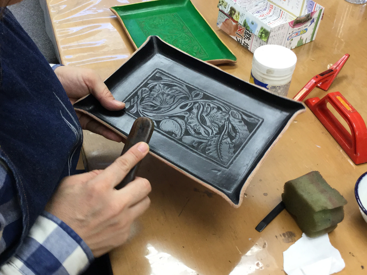 レザークラフト 教室　１２月水曜クラス２回目