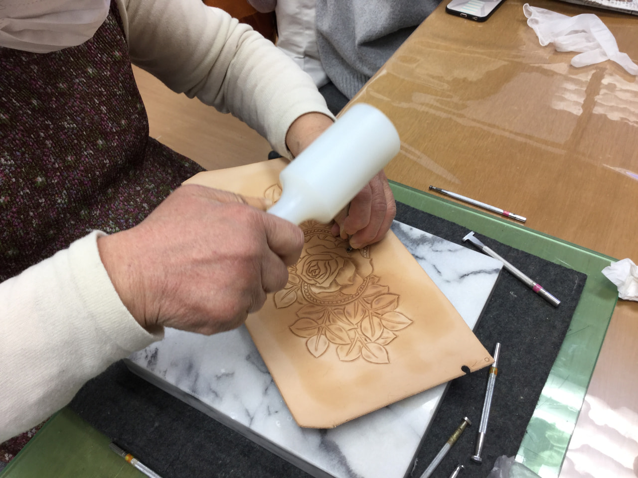 レザークラフト 教室　１月水曜クラス１回目