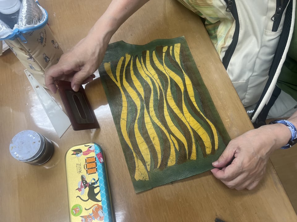 パスケース仕立て　レザークラフト教室　革工芸教室