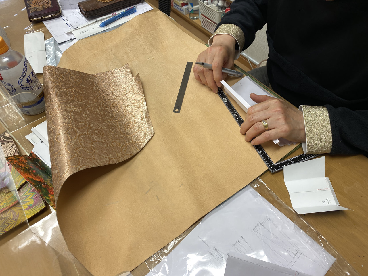 レザークラフト教室　月曜クラス