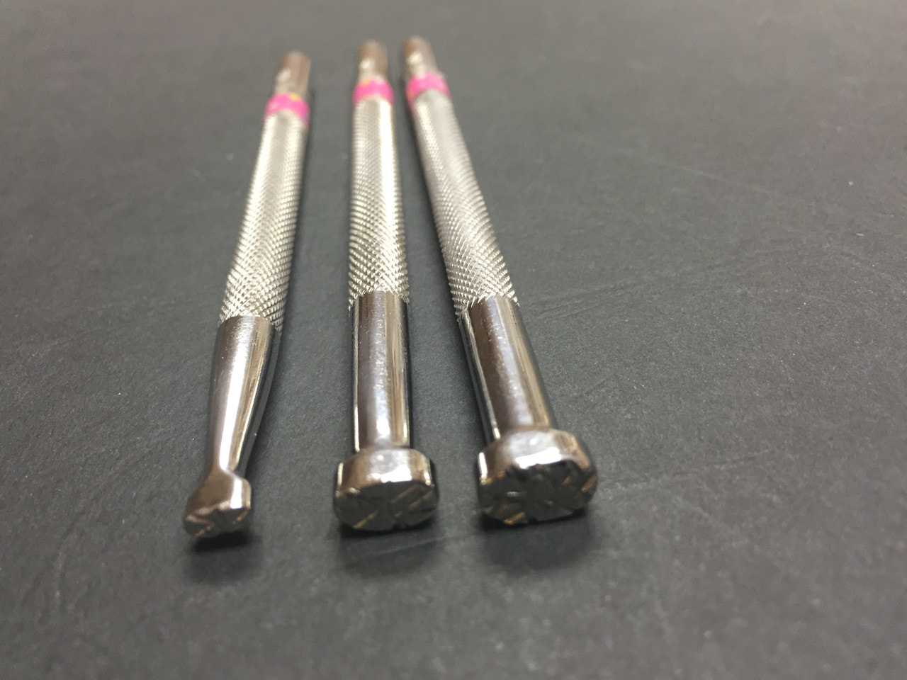 レザークラフト フィギュアカービング(猫とひまわりー5)