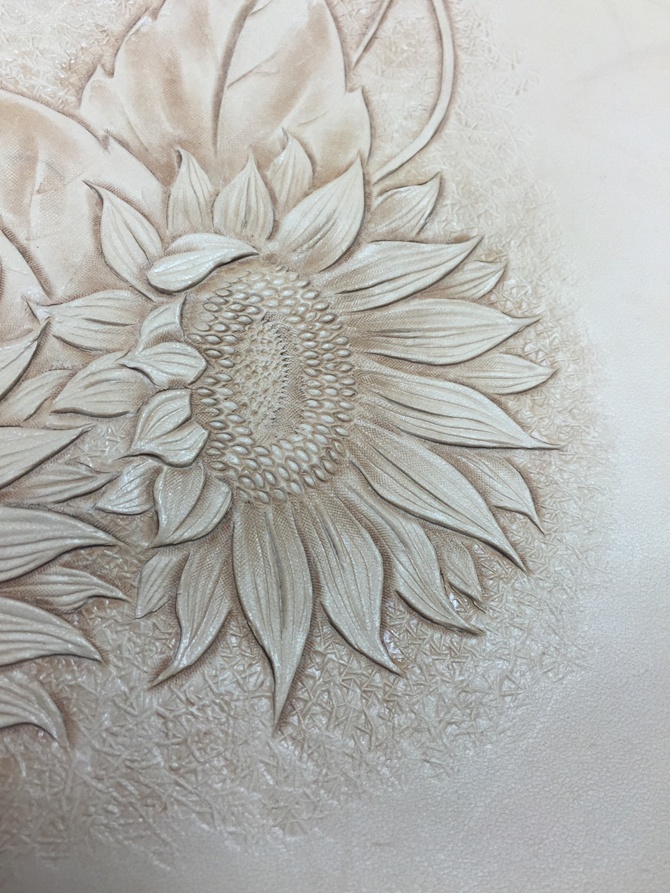 レザークラフト フィギュアカービング(猫とひまわりー6)