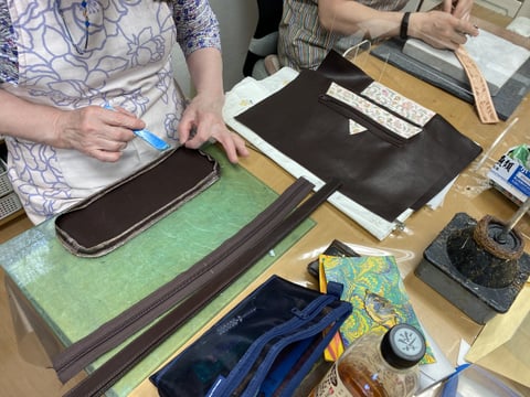 手描き更紗バッグ　レザークラフト教室　革工芸教室