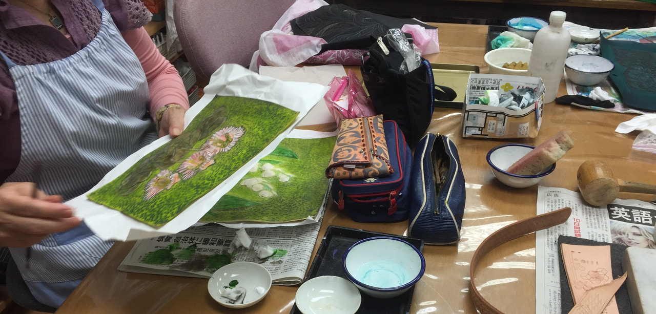 今日は教室(レザークラフト木曜クラス)